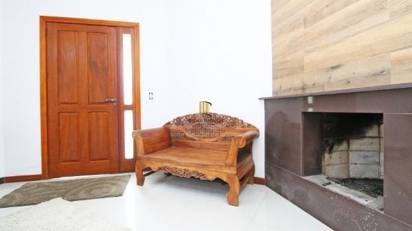 Casa em Porto Alegre, no bairro Hípica, com 3 dormitório(s), e 3 banheiros, à venda.