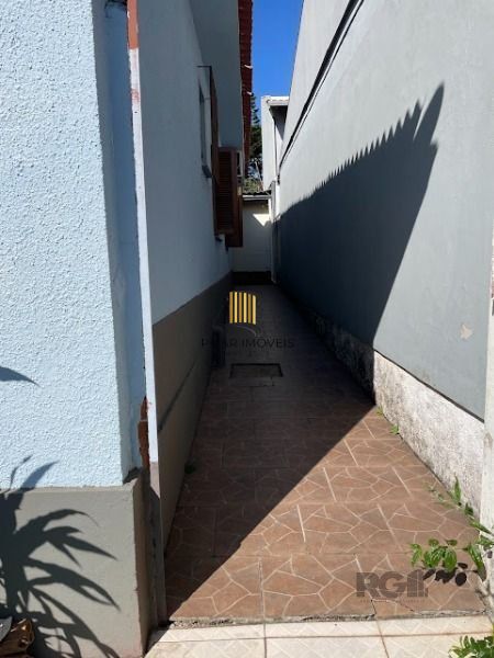 Casa 3 dormitórios no bairro Nonoai