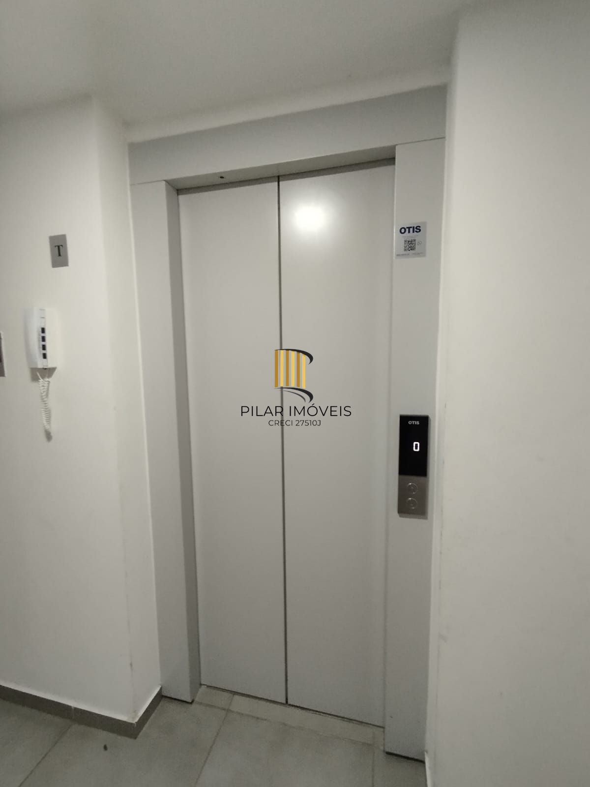 Apartamento 2 dormitórios, com garagem, bairro Tristeza.