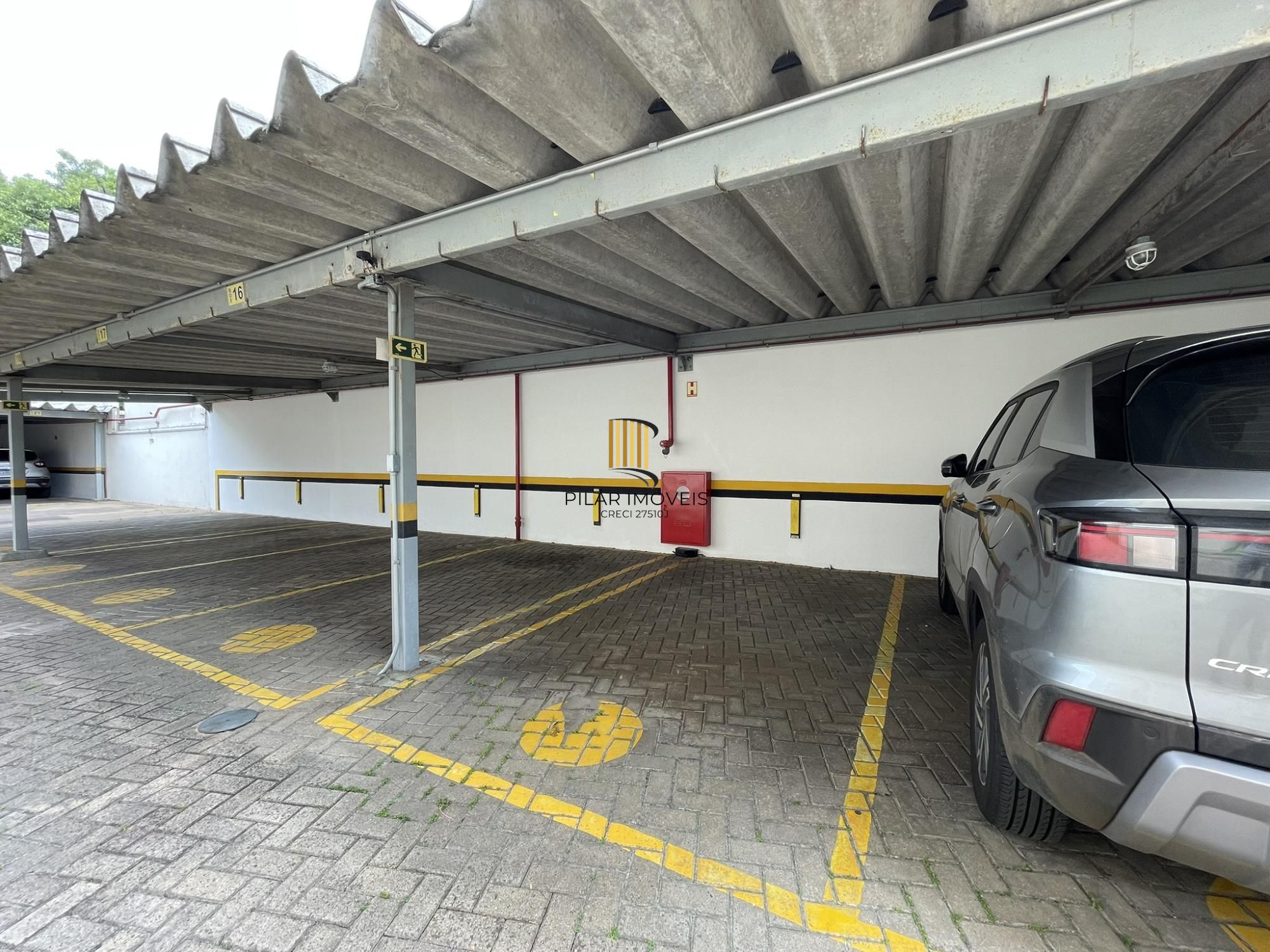 Excelente apto próximo ao Shopping Bourbon Teresópolis de 2 dormitórios com suíte em andar alto