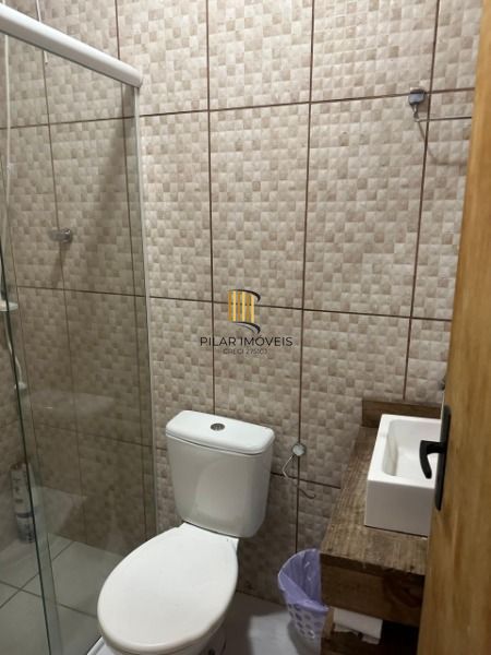 Casa Condominio em Porto Alegre, no bairro Ponta Grossa, com 3 dormitório(s), e 3 banheiros, à venda.
