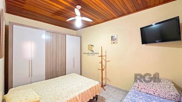 Casa 4 dormitórios no bairro Restinga