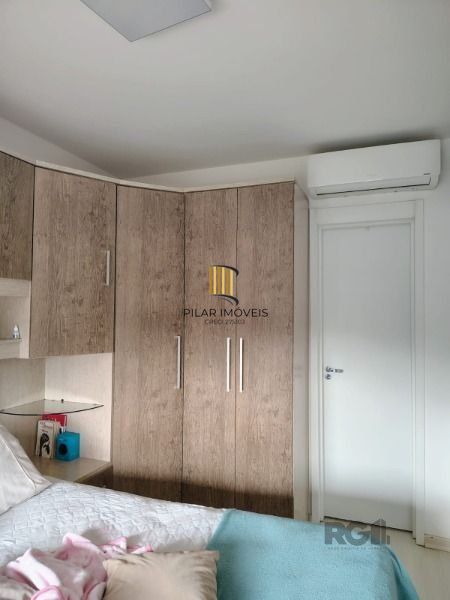 Apartamento em Porto Alegre, no bairro Vila Nova, com 2 dormitório(s), e 2 banheiros, à venda.