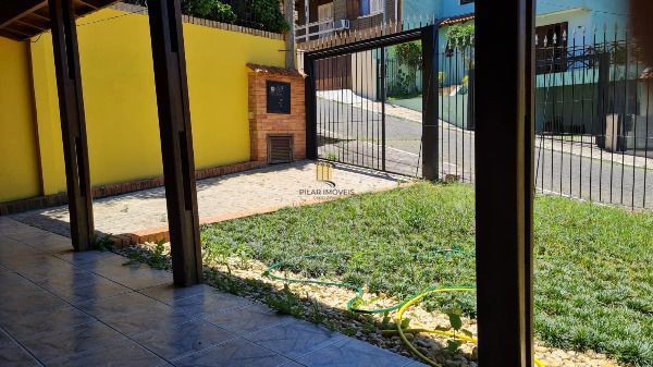 Casa para Venda - 120m², 2 dormitórios, 2 vagas - Cavalhada