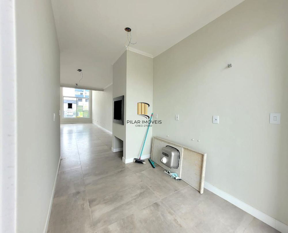 Casa para Venda - 99.9m², 3 dormitórios, sendo 1 suites, 2 vagas - Hípica