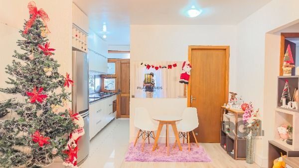 Casa 3 dormitórios no bairro Hípica