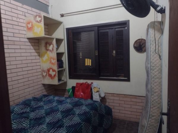 Casa 5 dormitórios no bairro Zona Norte