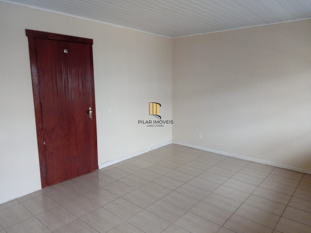 Casa 2 dormitórios no bairro Guarujá