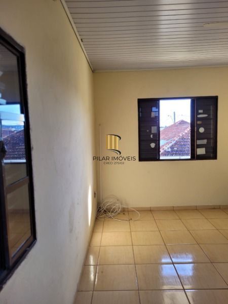 Casa em Porto Alegre, no bairro Cavalhada, com 6 dormitório(s), e 6 banheiros, à venda.