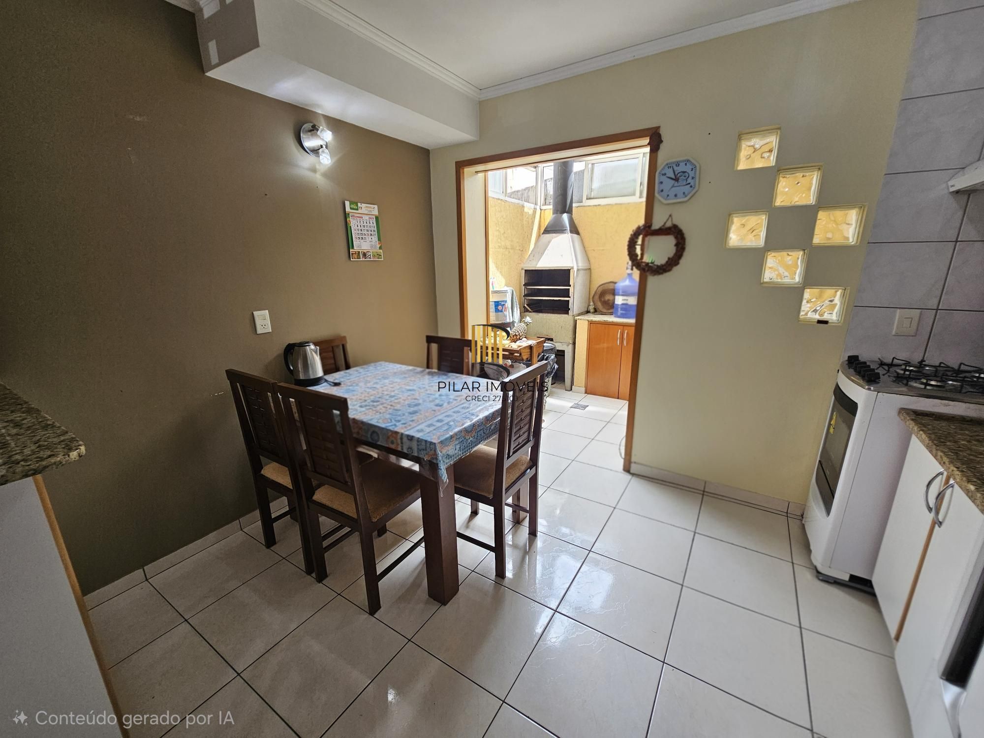 Casa 3 dormitórios em condomínio no bairro Camaquã, a 50 mts da Otto Niemayer.