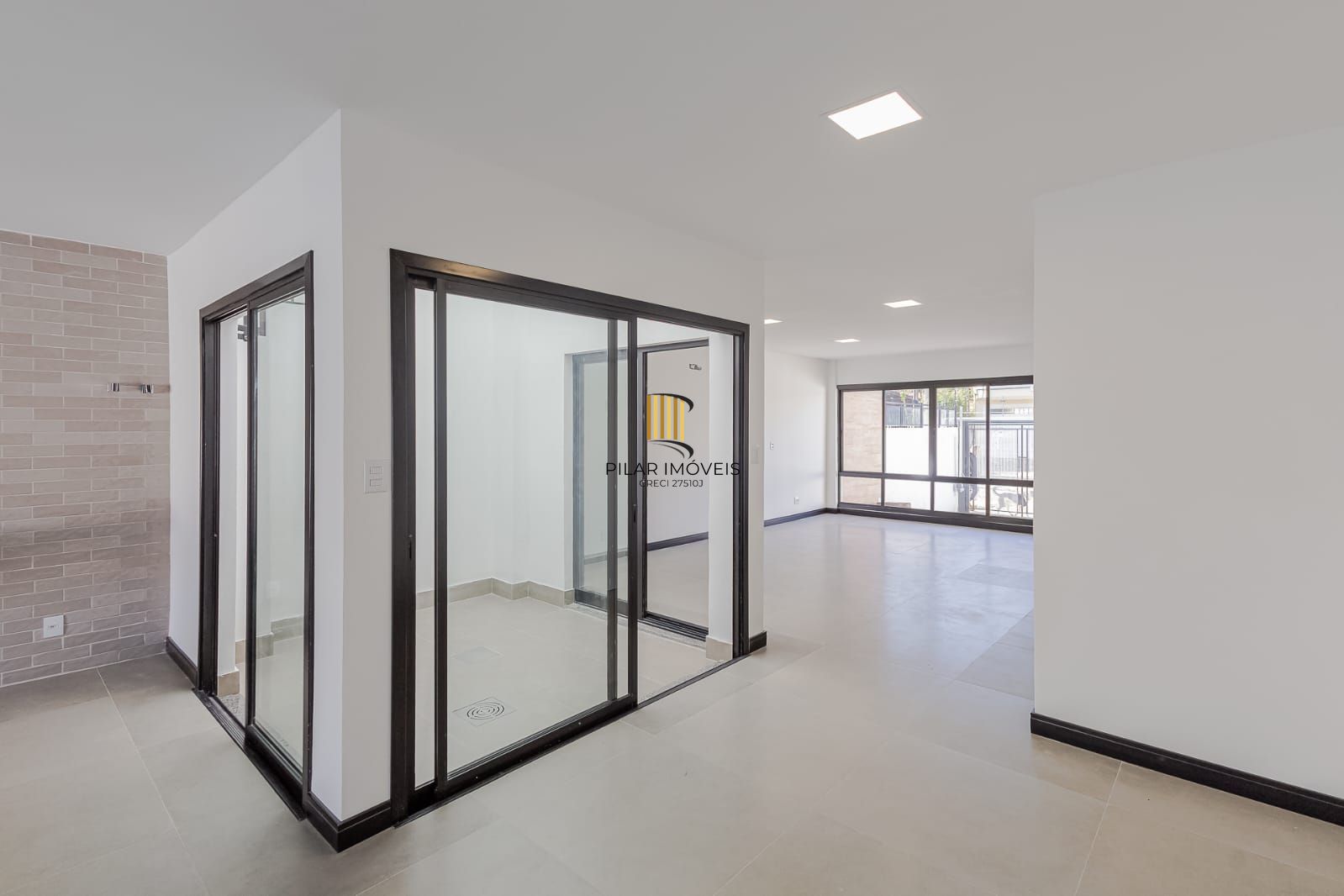 Casa 3 dormitórios no bairro Ipanema