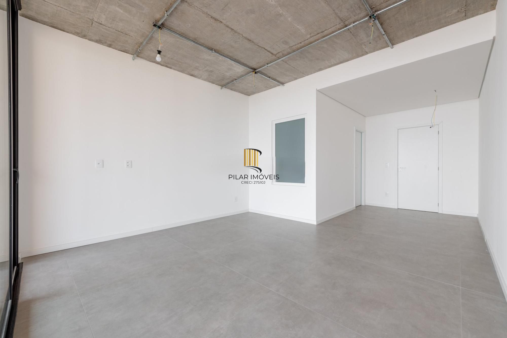 Belíssimo apartamento com projeto diferenciado e vista deslumbrante para o pôr do sol do Guaíba.