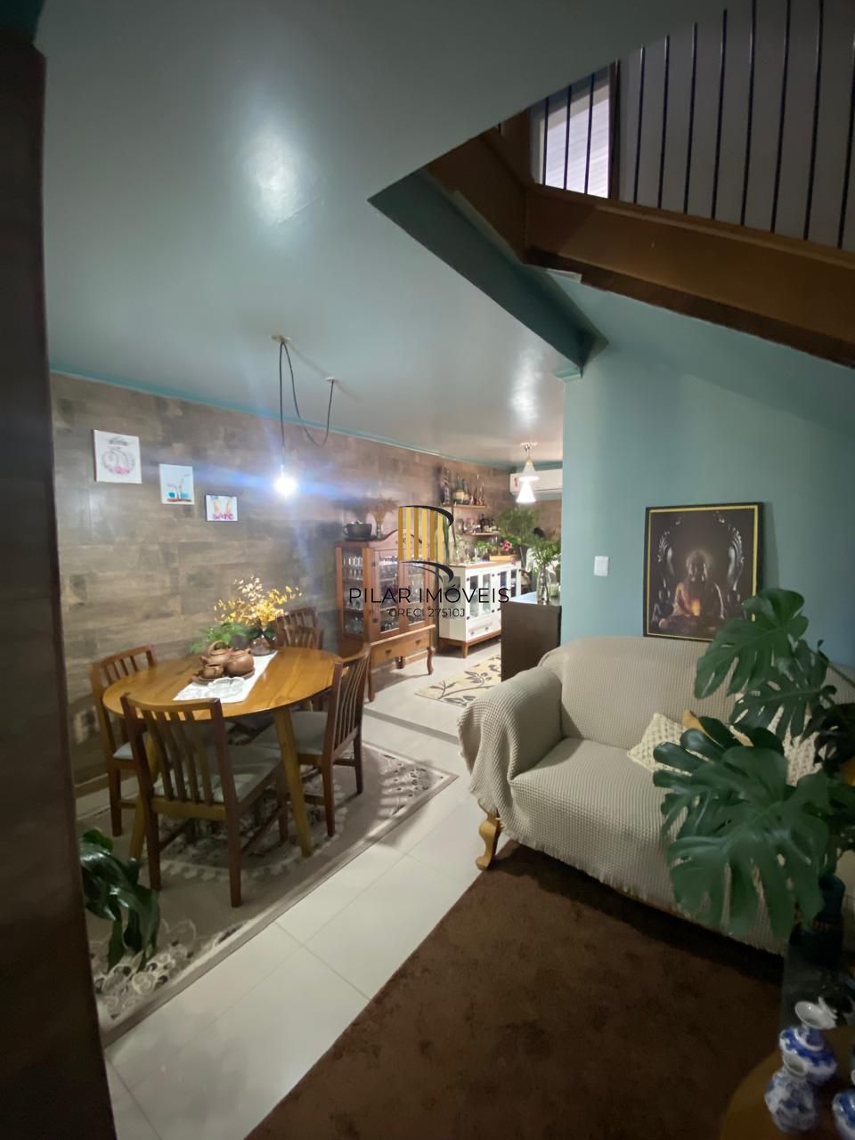 Hípica- Sobrado 3 dormitórios, 2 vagas- Venda