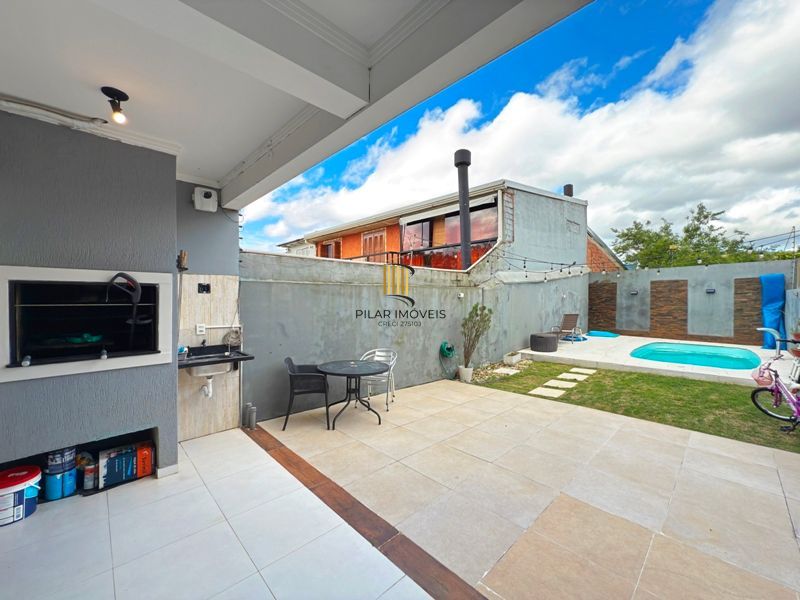 Casa com vista para o Rio e 3 dormitórios