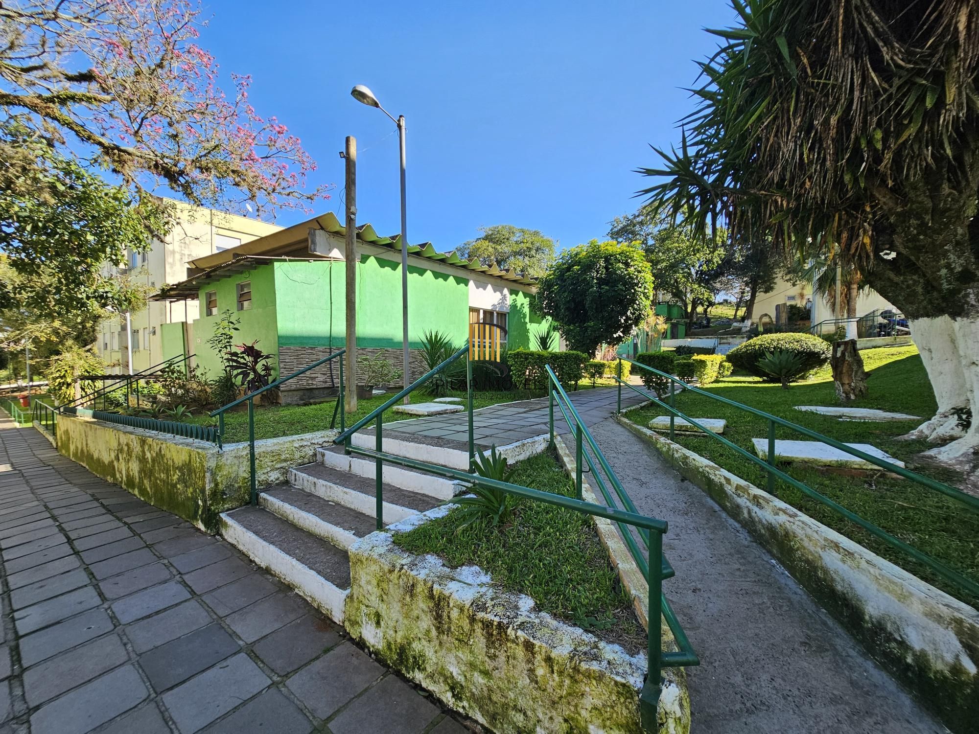 Apartamento 2 dormitórios no bairro Vila Nova !