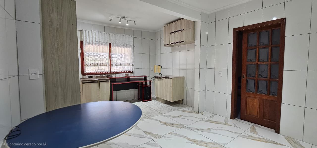 Casa 4 dormitórios no bairro Restinga