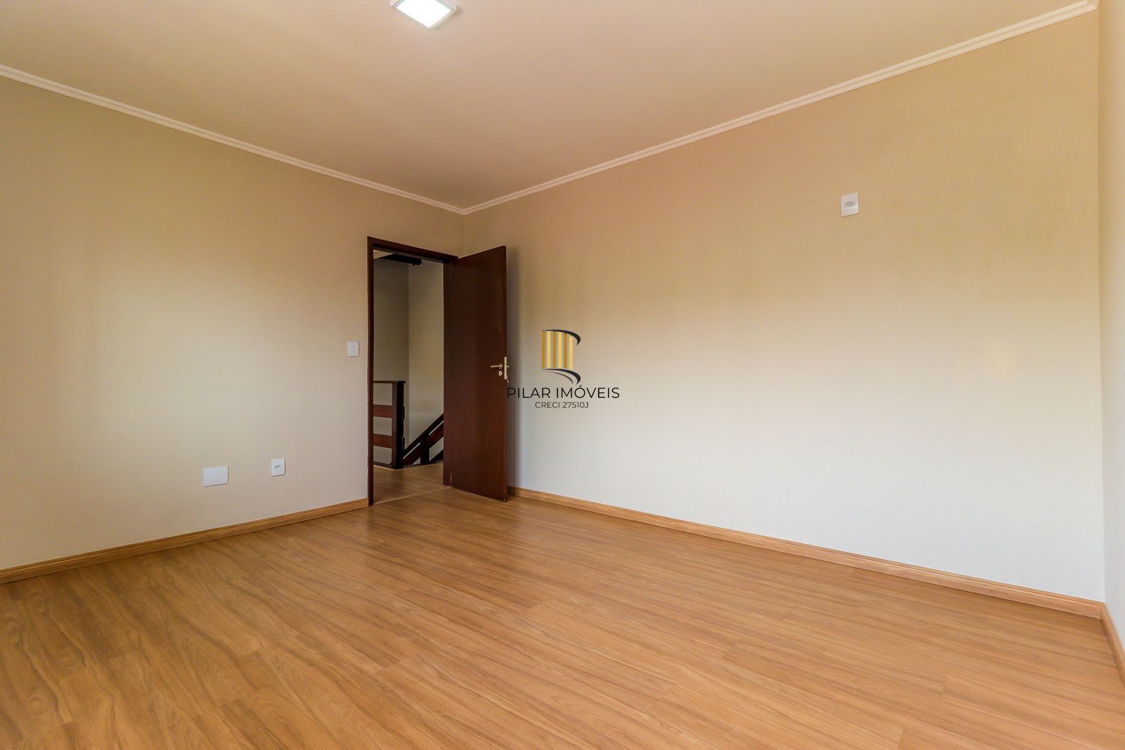 Excelente residência com 4 dormitórios