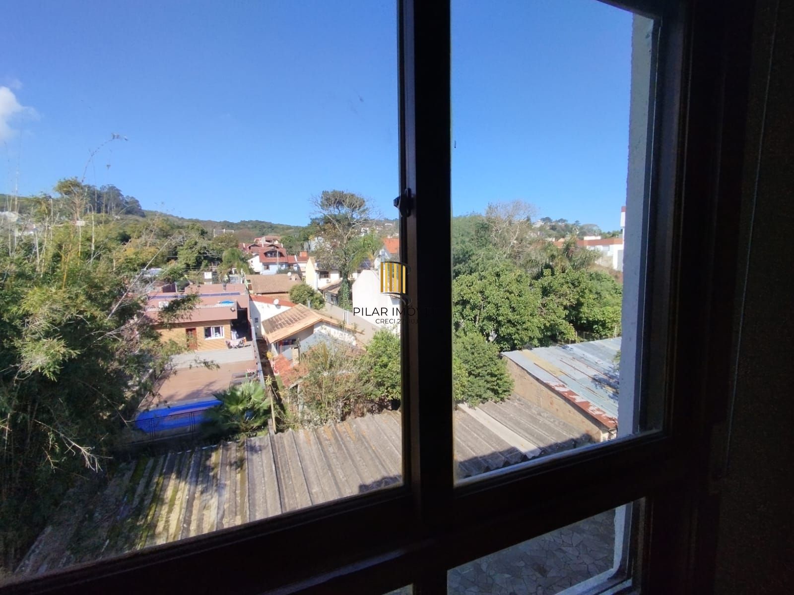 Linda cobertura no bairro Tristeza para venda.
