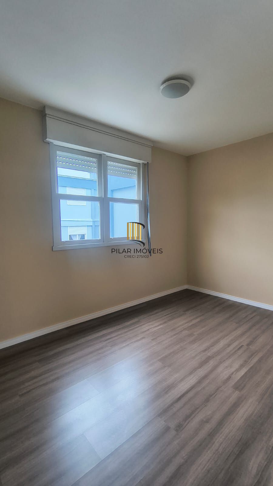 Apartamento de 2 dormitorios no bairro Camaquã