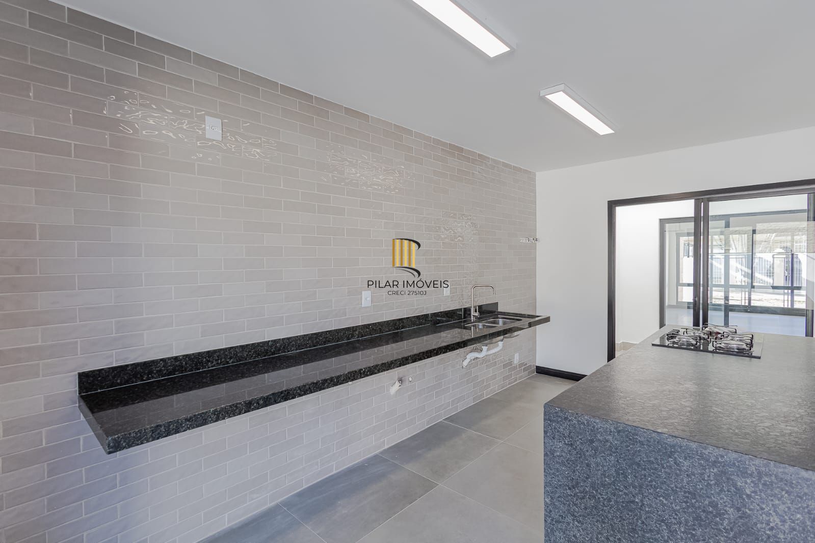 Casa 3 dormitórios no bairro Ipanema