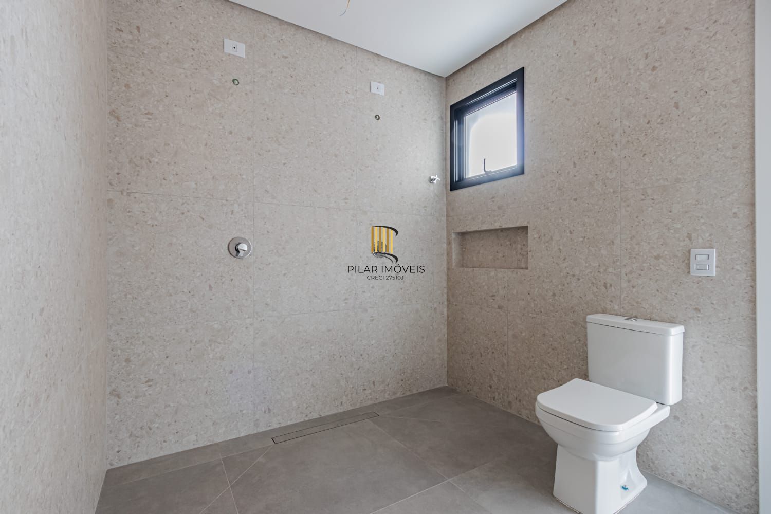 Sobrado  Condominio Amalffi com 03 suites - 180m² zona Sul de Porto Alegre