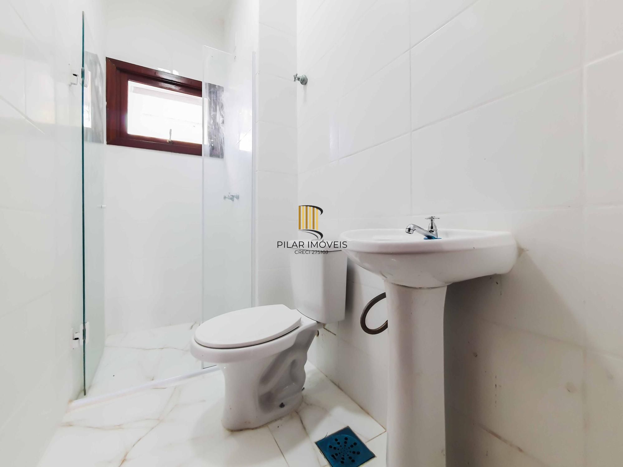 No bairro Hípica residência térrea com 2 dormitórios