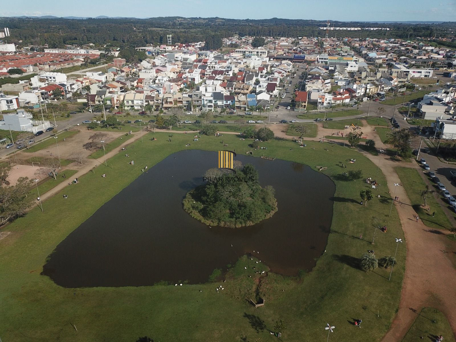 Sobrado  Semi Mobiliado -   Condominio fechado na zona sul de Porto Alegre, com placas solares.