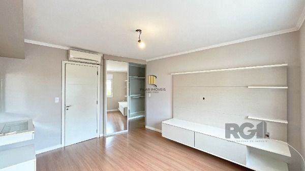 Casa de Condomínio 4 dormitórios no bairro Tristeza