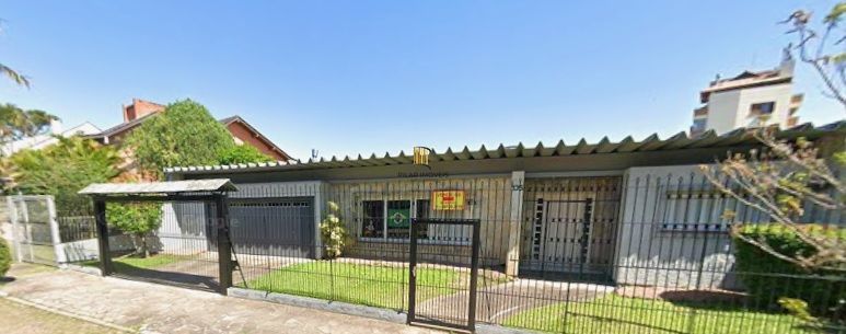 Casa Térrea com Piscina e 3 Dormitórios – Coração de Ipanema