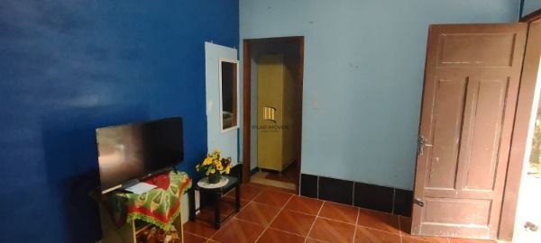 Casa em Porto Alegre, no bairro Espírito Santo, com 3 dormitório(s), e 3 banheiros, à venda.