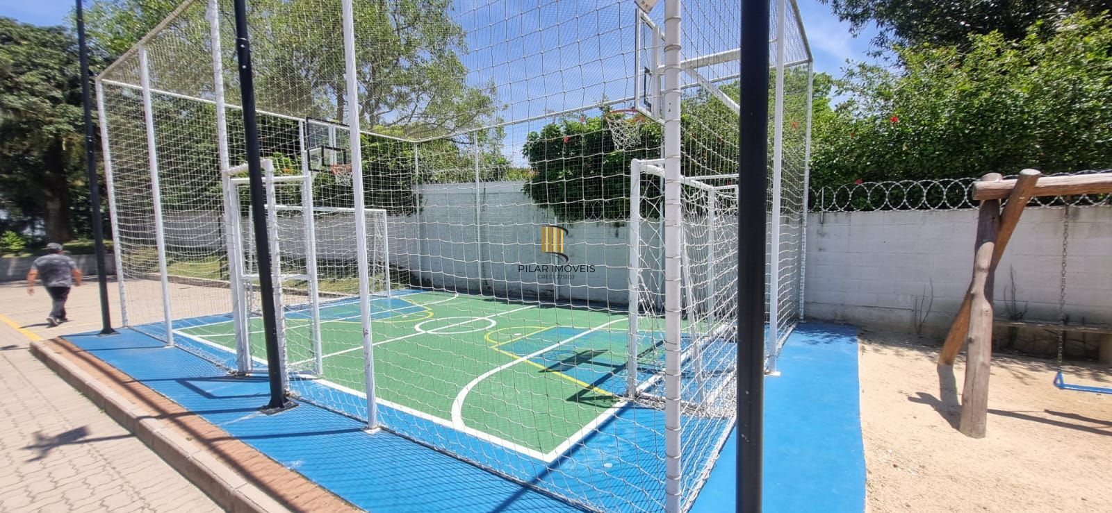 Ótimo sobrado em condomínio fechado com 2 dormitórios á venda bairro Vila Nova