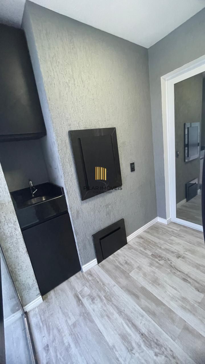 Apartamento 3 dormitórios c/sacada com churrasqueira, com cozinha sob medida, ar condicionado split, impecável bairro Igara em Canoas !