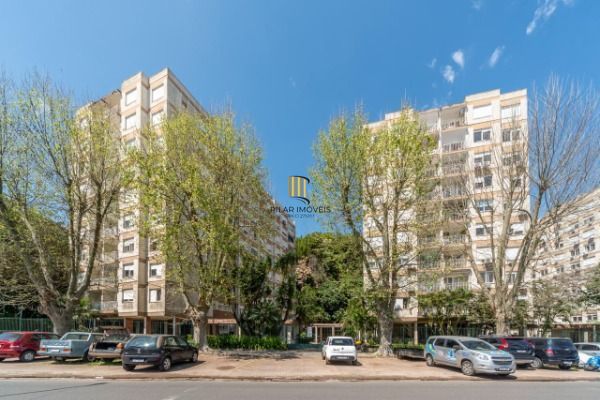 Apartamento em Porto Alegre, no bairro Vila Assunção, com 2 dormitório(s), e 2 banheiros, à venda.