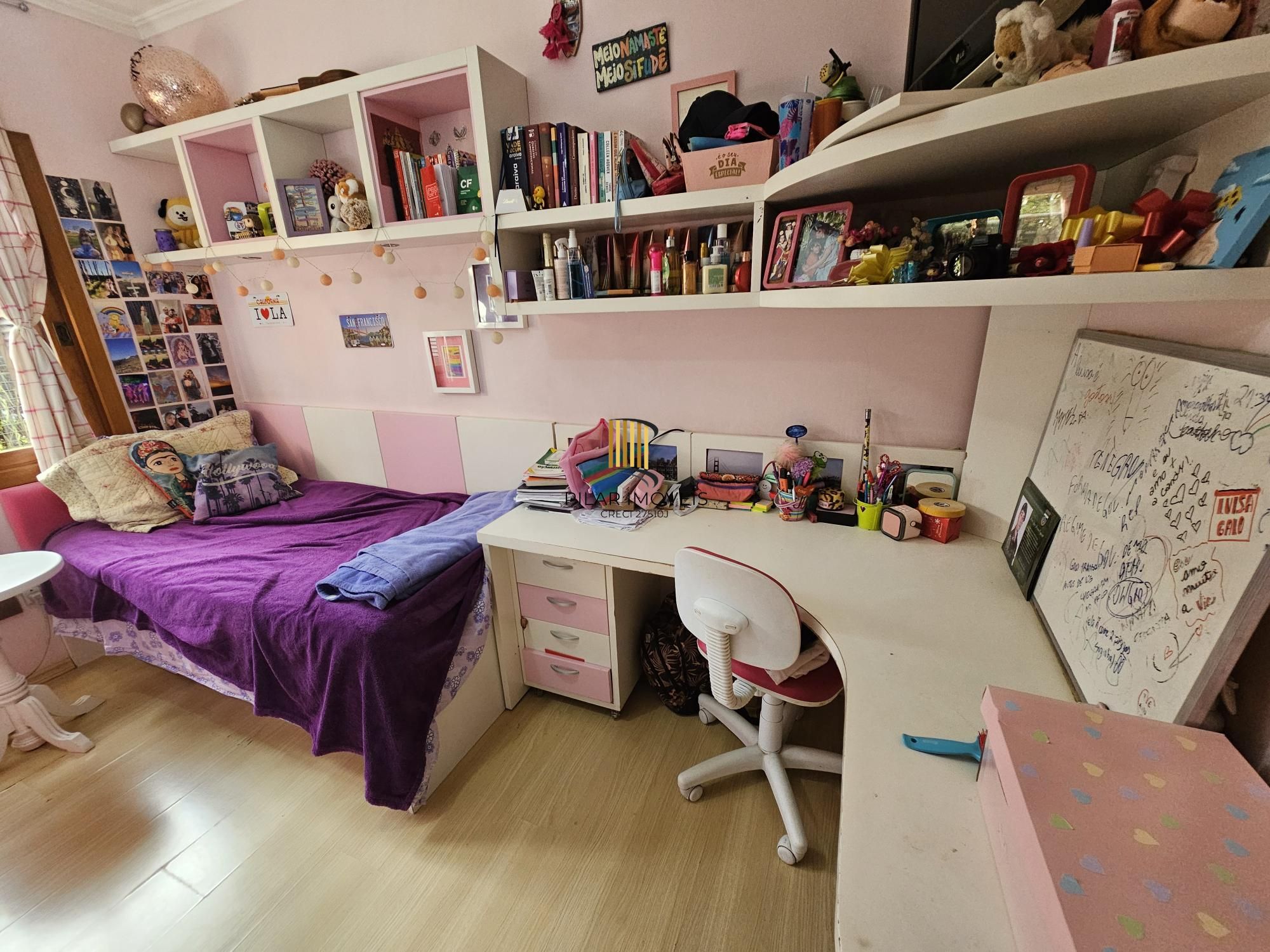 Casa 3 dormitórios + sótão em condomínio Jardim Isabel bairro Ipanema !