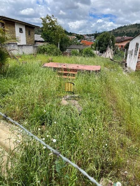 Terreno em Porto Alegre, no bairro Espírito Santo, à venda.