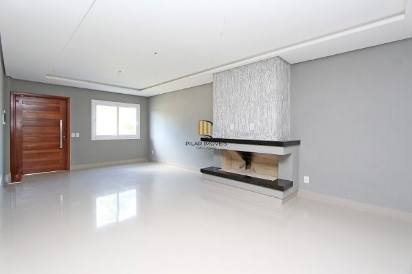 Casa 3 dormitórios no bairro Hípica