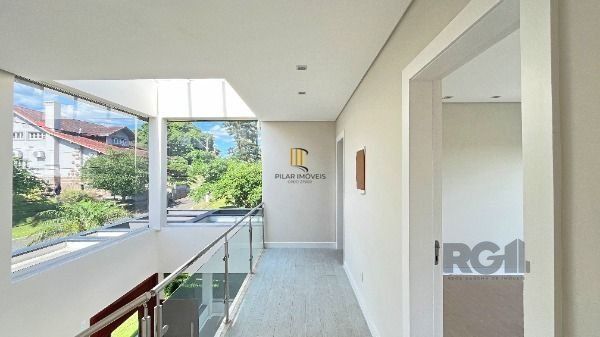 Casa Condominio em Porto Alegre, no bairro Hípica, com 3 dormitório(s), e 3 banheiros, à venda.
