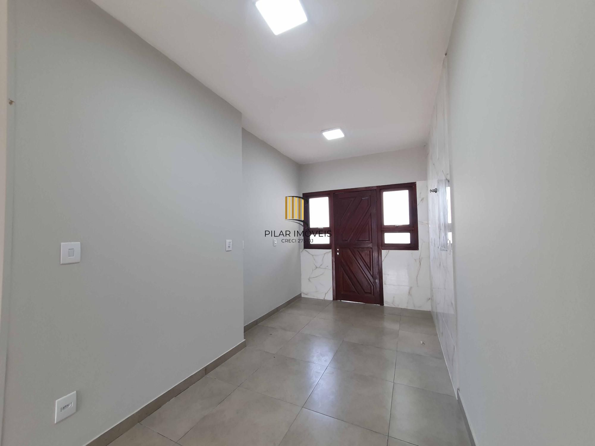 No bairro Hípica residência térrea com 2 dormitórios