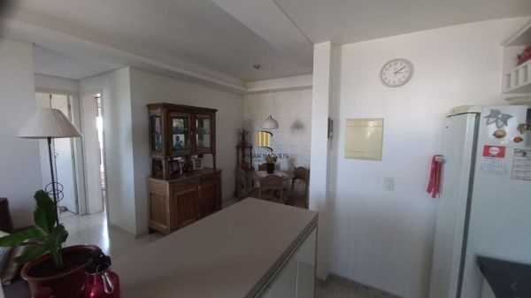 Apartamento em Porto Alegre, no bairro Cavalhada, com 2 dormitório(s), e 2 banheiros, à venda.