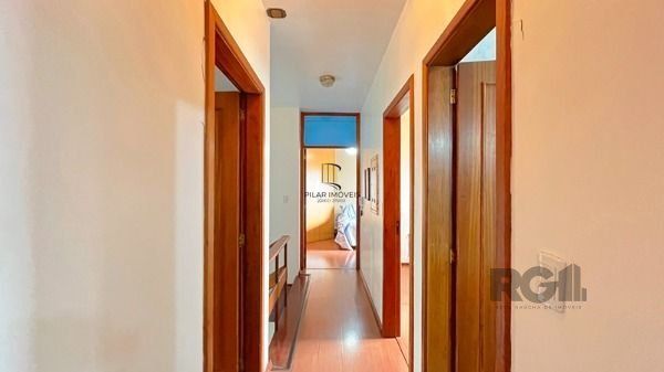 Casa 3 dormitórios no bairro Nonoai