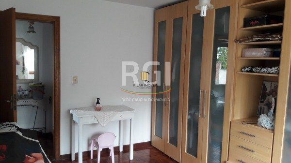 Sítio para Venda - 246m², 3 dormitórios, sendo 2 suites, 6 vagas - Vila Nova