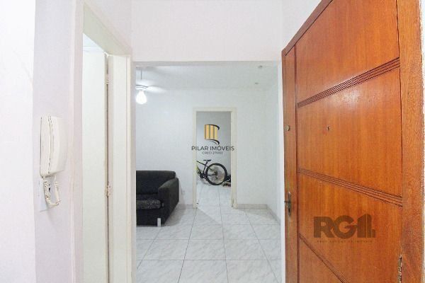 Apartamento em Porto Alegre, no bairro Cavalhada, com 1 dormitório(s), e 1 banheiros, à venda.