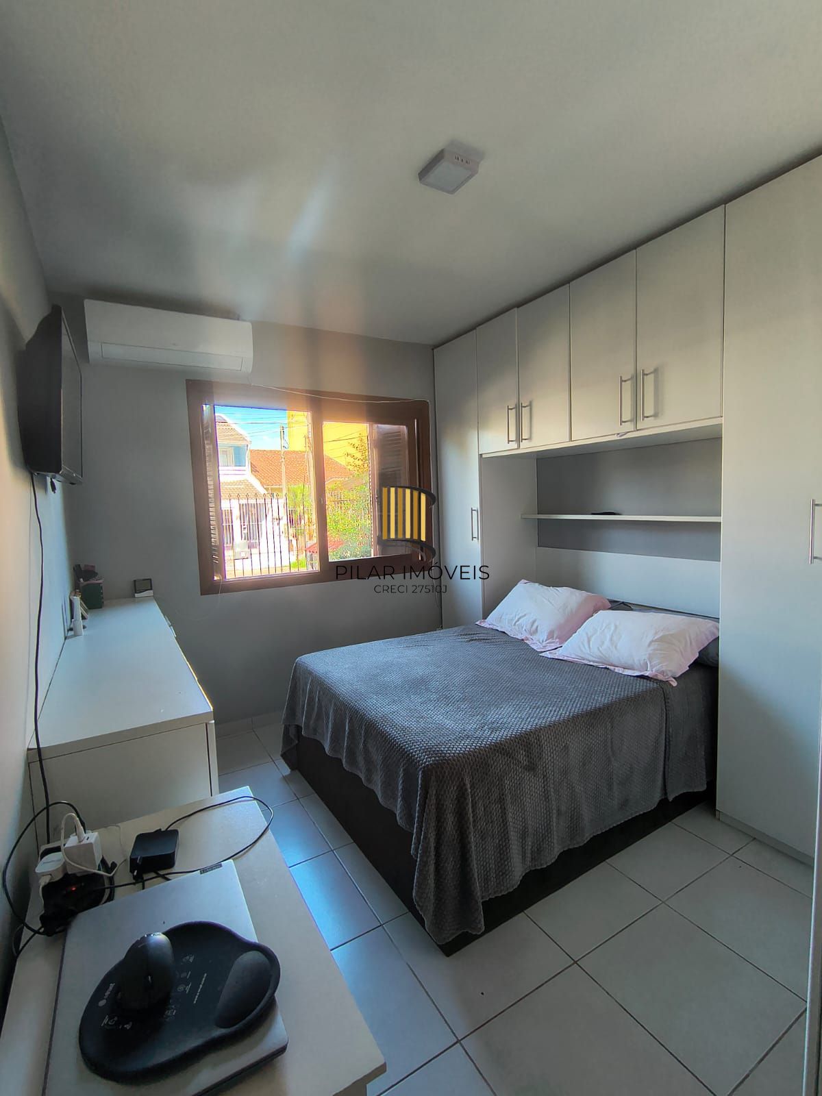 Casa terrea de 3 dormitorios sendo uma suite no bairro Hipica