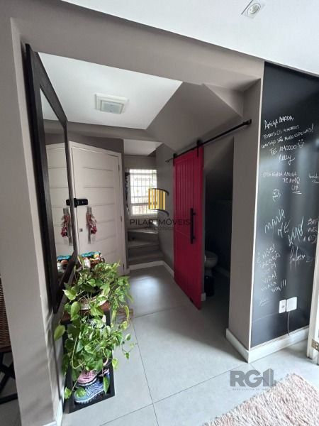Casa de Condomínio 3 dormitórios no bairro Ipanema