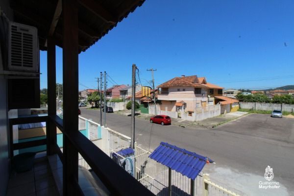 Casa 3 dormitórios no bairro Aberta dos Morros