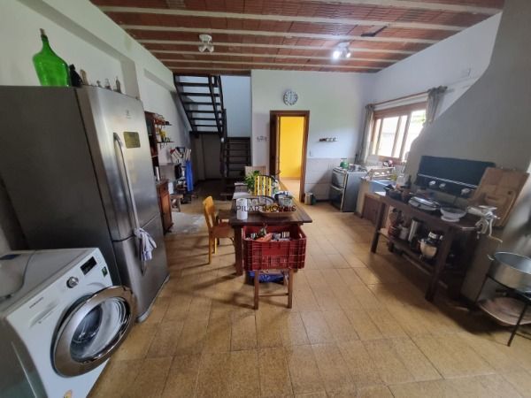 Terreno em Porto Alegre, no bairro Cavalhada, à venda.