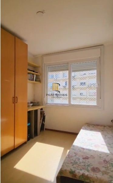 Apartamento em Porto Alegre, no bairro Vila Assunção, com 2 dormitório(s), e 2 banheiros, à venda.