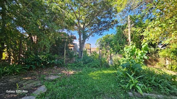 Terreno em Porto Alegre, no bairro Ipanema, à venda.