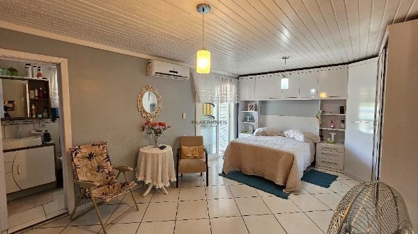 Casa 3 dormitórios no bairro Vila Nova
