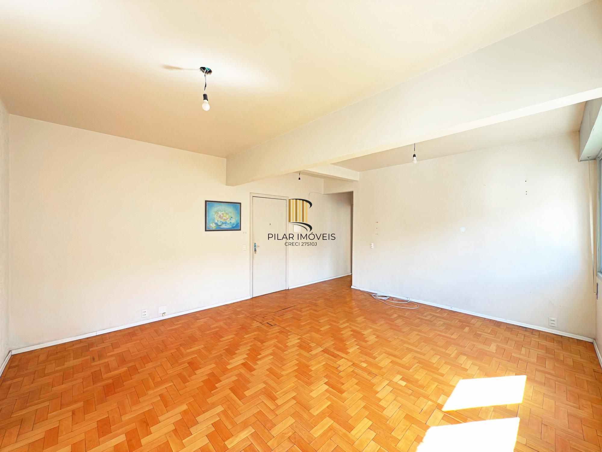 Apartamento para Venda - 63.73m², 2 dormitórios, 1 vaga - Centro Histórico